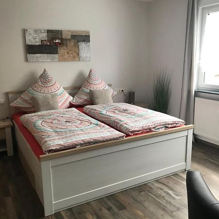 Ferien-/Monteurwohnung Am Ring Steinau an der Straße Esterno foto