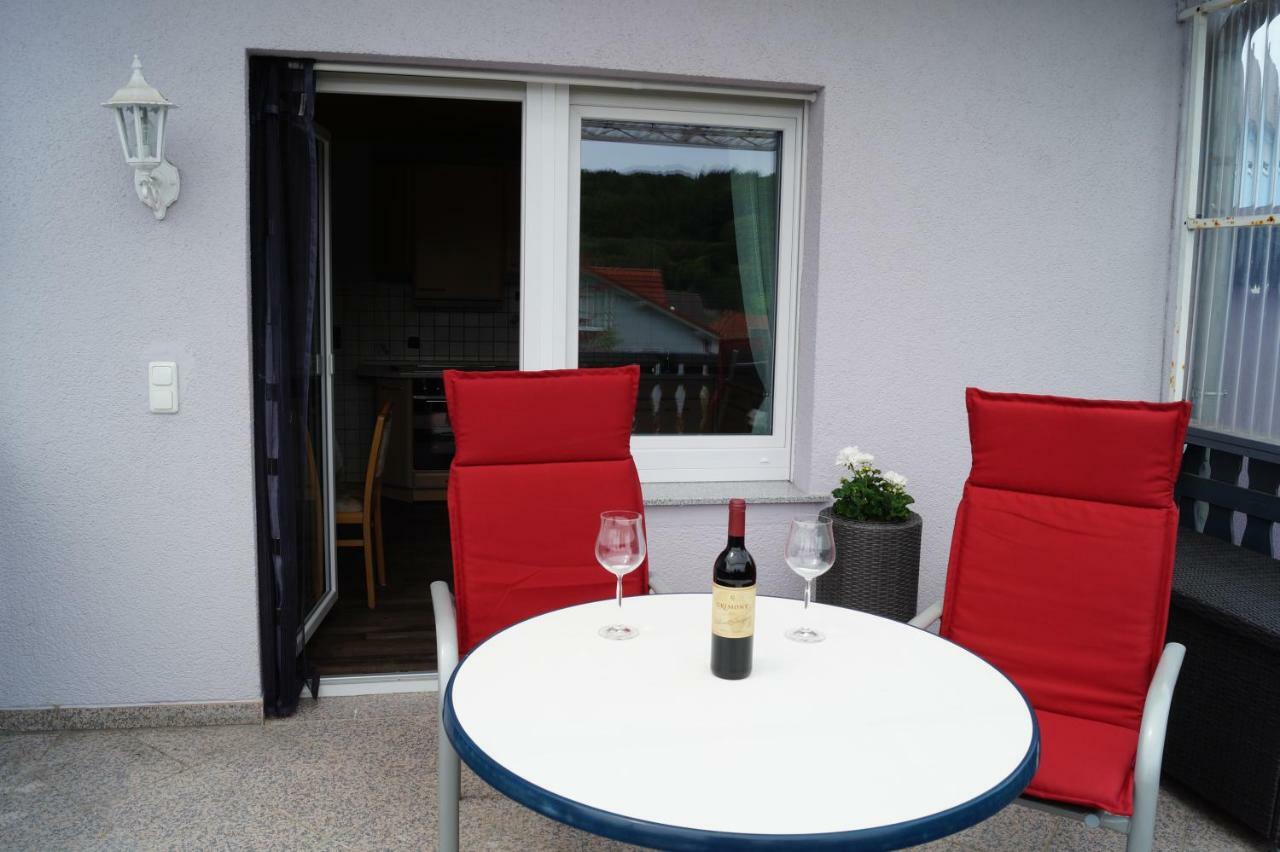Ferien-/Monteurwohnung Am Ring Steinau an der Straße Esterno foto